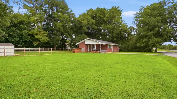 132 Cr 738 Road, Riceville, TN 37370