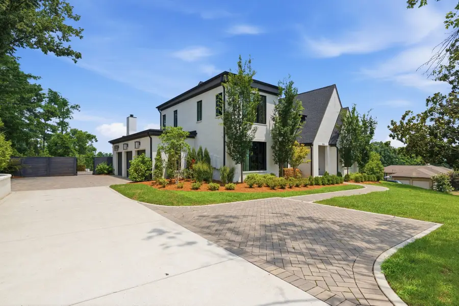 818 Brentview Dr, Nashville, TN 37220 - #3