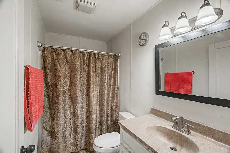 1707 E 9th St, Hopkinsville, KY 42240 - #3