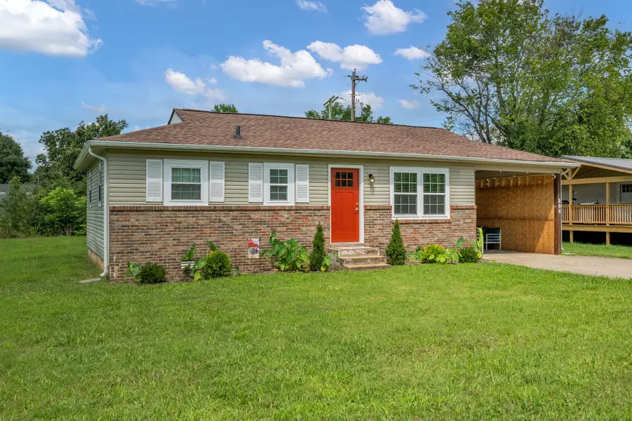 206 Murphree Ave, Waverly, TN 37185 - #2