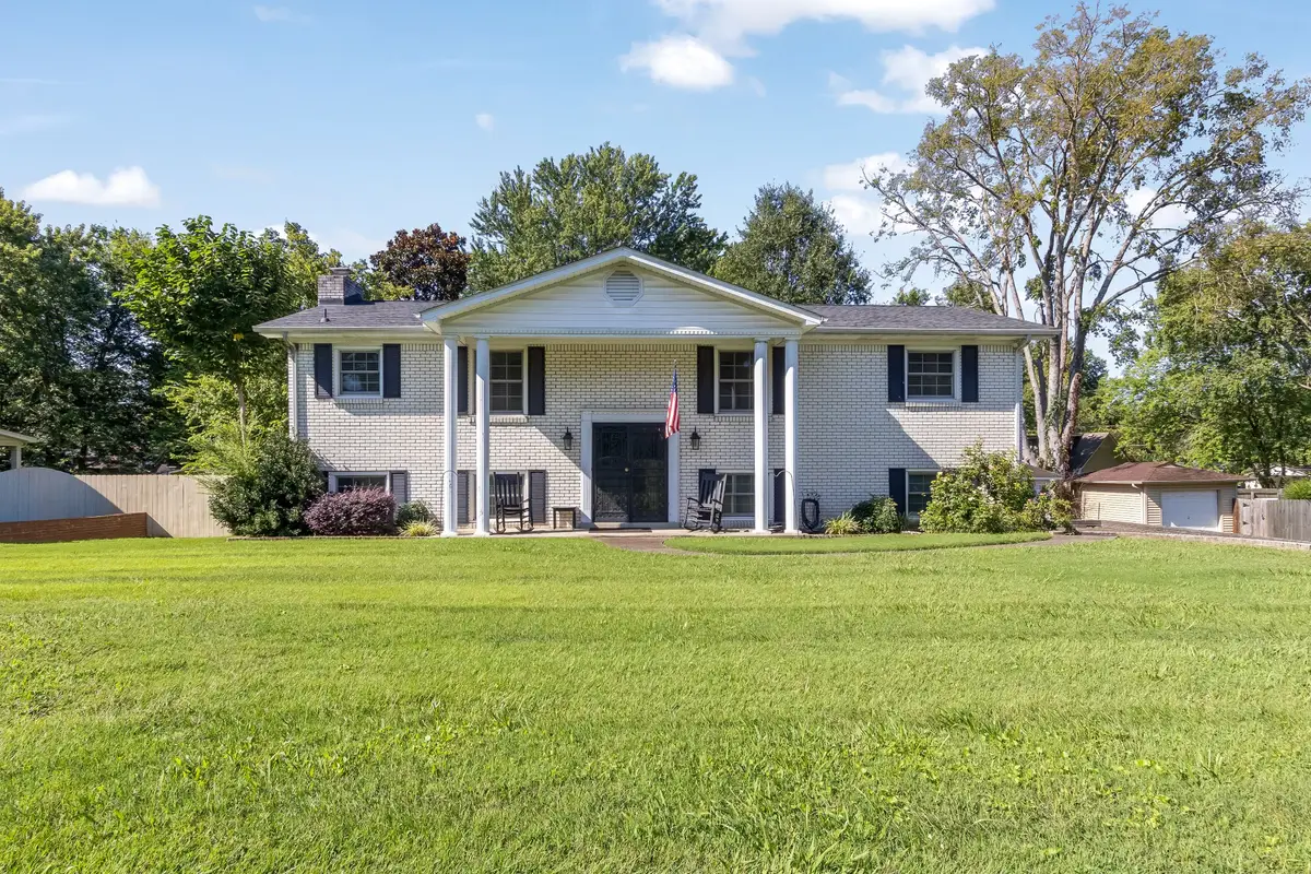 206 Ridgecrest Dr, Murfreesboro, TN 37130 - #1
