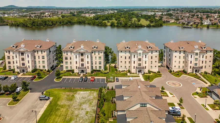 1024 Club View Dr #E203, Gallatin, TN 37066 - #3