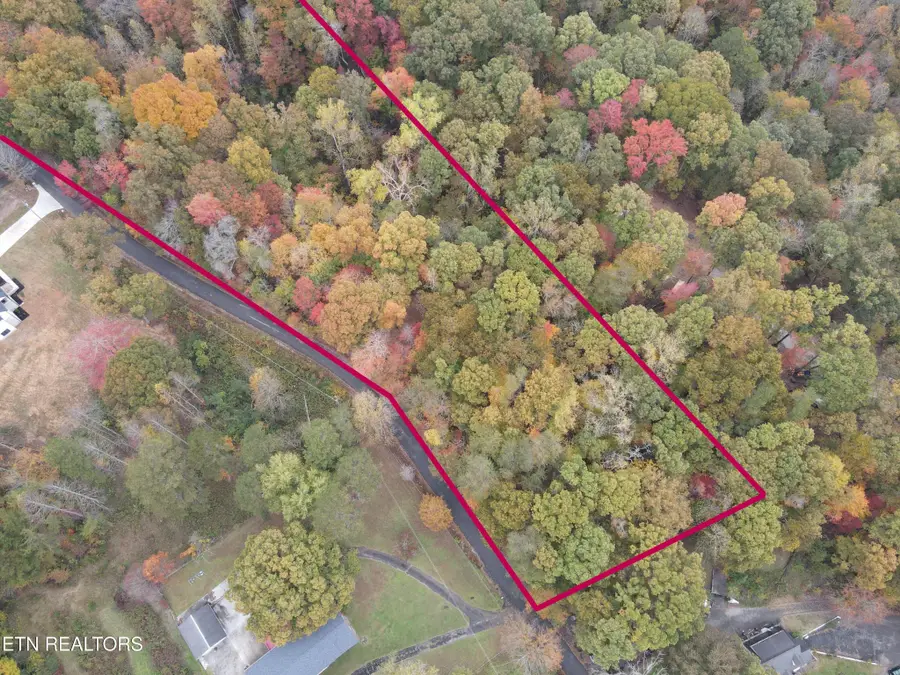 122 Pleasant View Loop Rd, Clinton, TN 37716 - #3