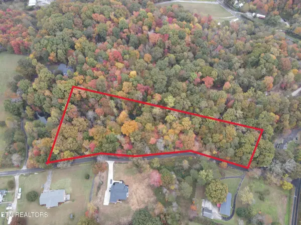 118 Pleasant View Loop Rd, Clinton, TN 37716