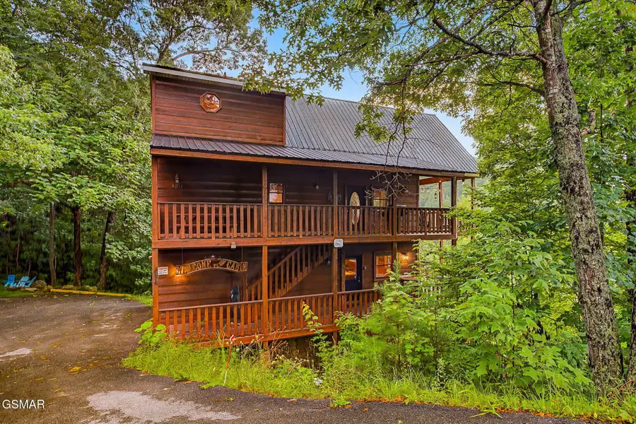 2420 Misty Shadows Drive, Sevierville, TN 37862 - #2