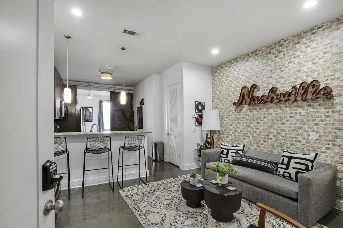 210 30th Ave N #202, Nashville, TN 37203 - #1