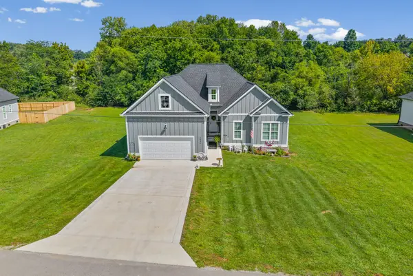 1031 Northside Dr, Dickson, TN 37055