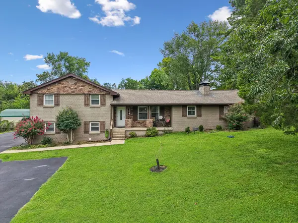 708 Glen Oaks Dr, Mount Juliet, TN 37122