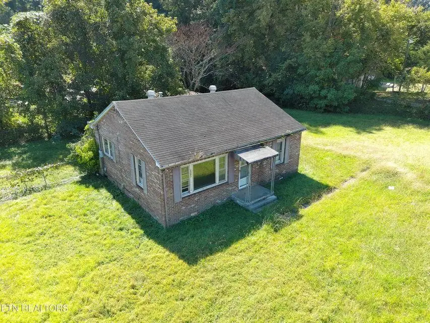 2301 Roane State Highway, Harriman, TN 37748 - #2