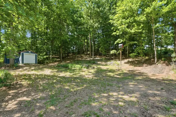 137 Brooksview Road, Lenoir City, TN 37772