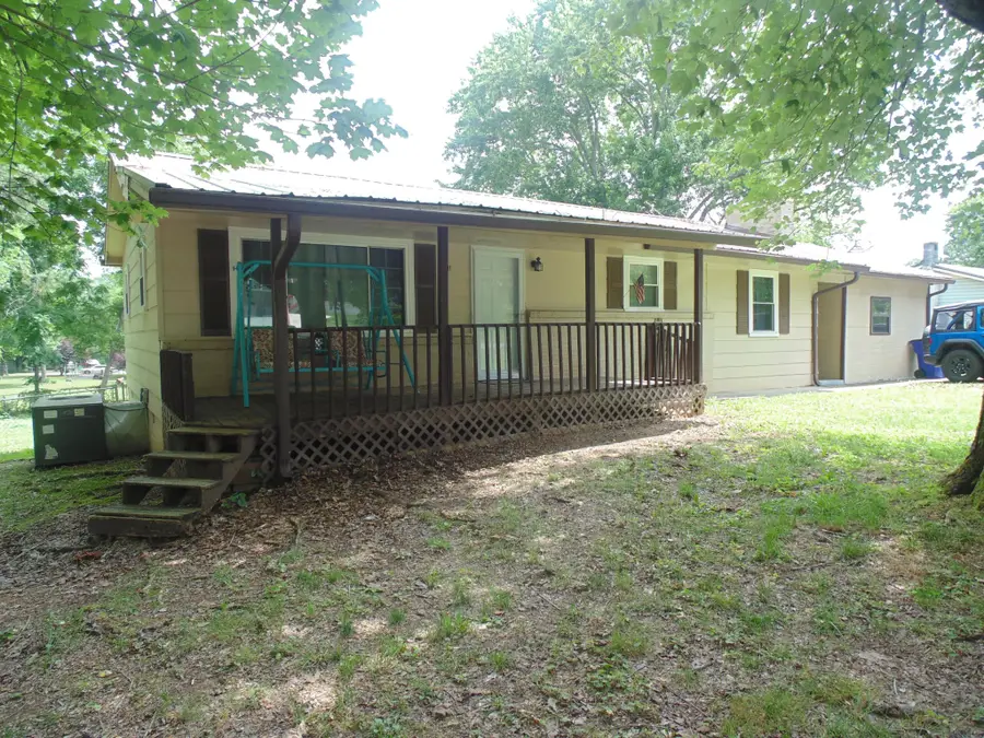 911 28th Street Se, Cleveland, TN 37323 - #2