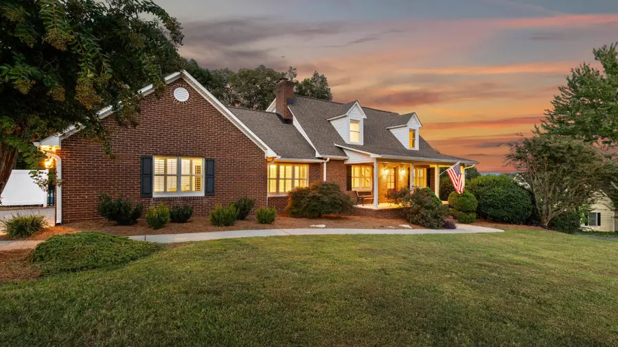 3046 Hawthorne Street, Athens, TN 37303 - #3