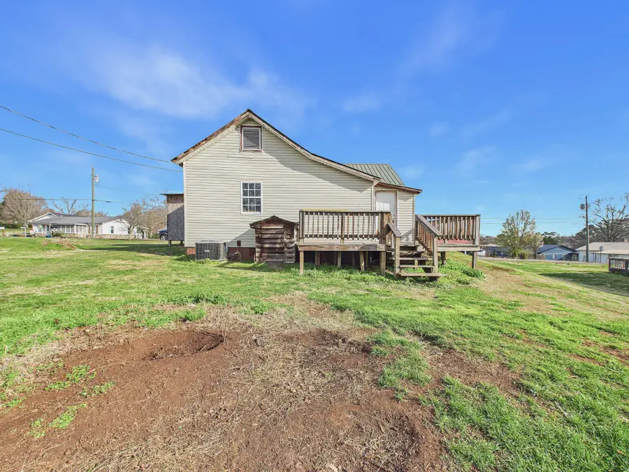 605 Bennett Street, Sweetwater, TN 37874 - #3