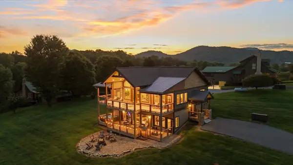 3598 Sugar Tree Drive, Sevierville, TN 37862