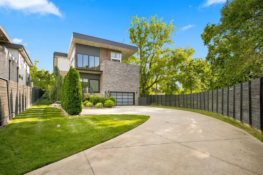 1143 Glendale Ln, Nashville, TN 37204 - #3