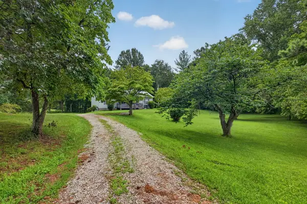 4536 Old Sparta Rd, Cookeville, TN 38506