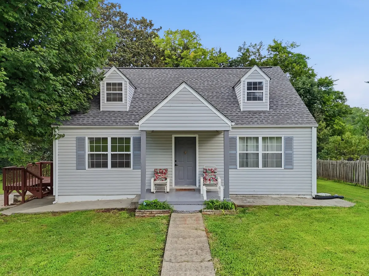 1114 Jones St, Athens, TN 37303 - #1
