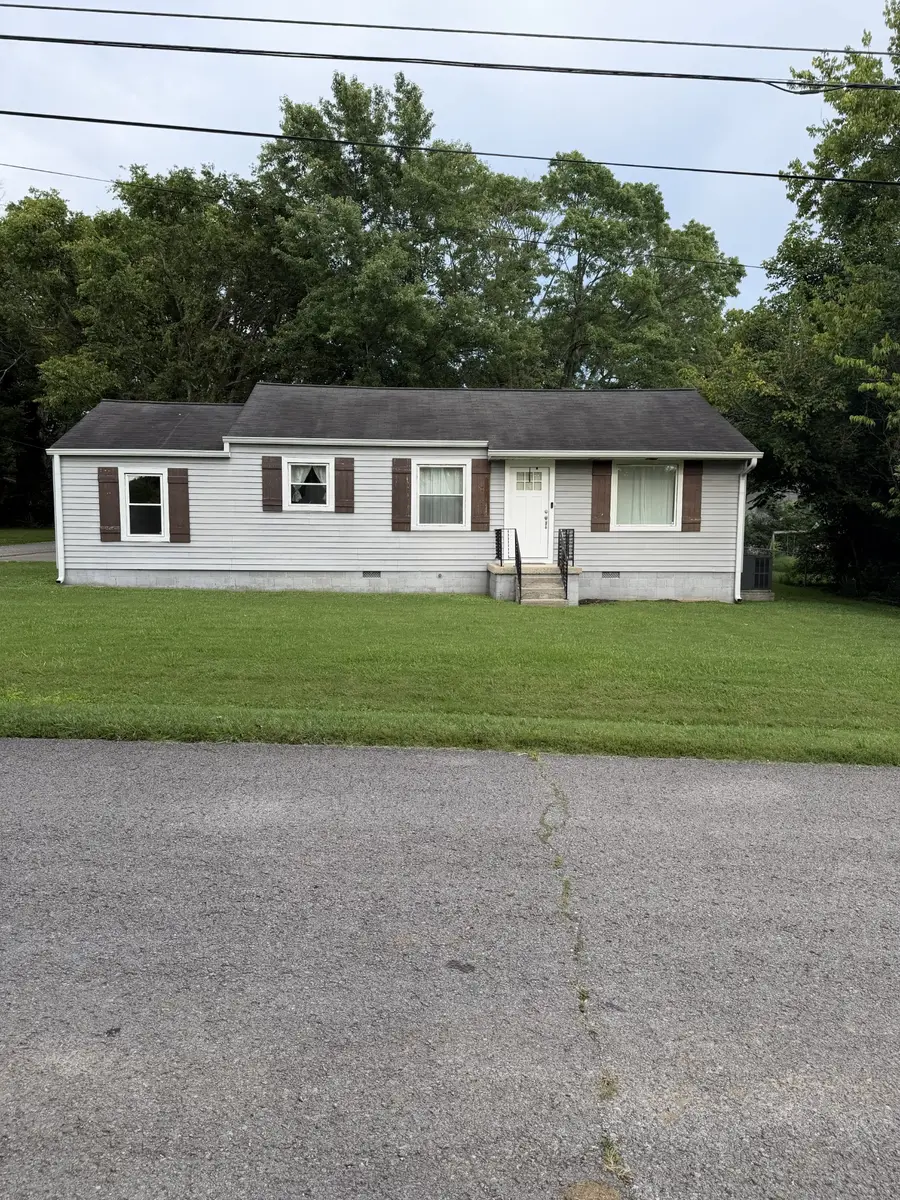 221 Richland Ave, Watertown, TN 37184 - #2