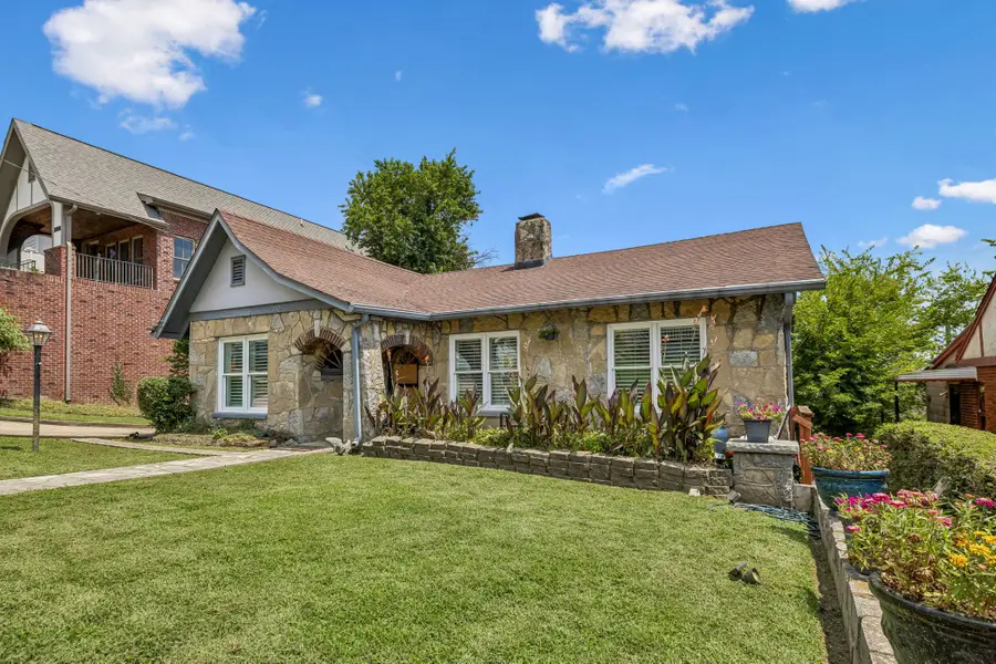 2112 Eastwood Ave, Nashville, TN 37212 - #3