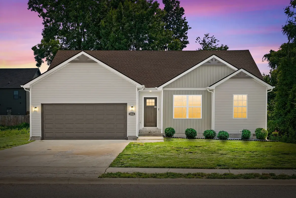 1064 Charles Thomas Dr, Clarksville, TN 37042 - #1