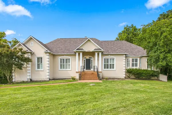 1108 Abbey Rd, Columbia, TN 38401