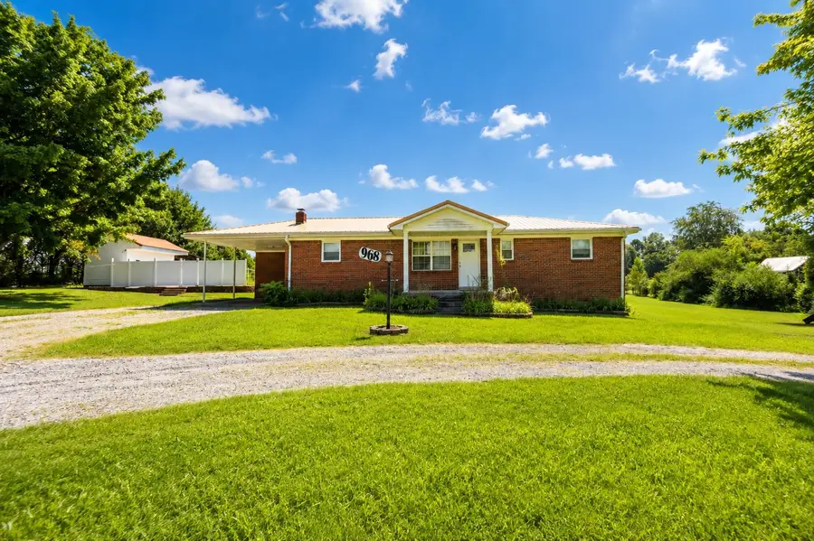 968 Old Nashville Hwy, McEwen, TN 37101 - #2
