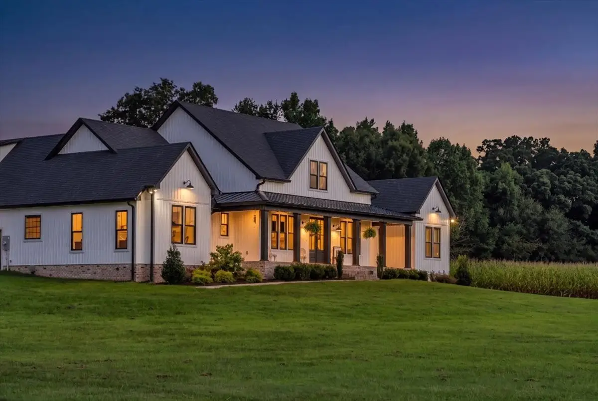 781 Brassfield Rd, Hillsboro, TN 37342 - #1