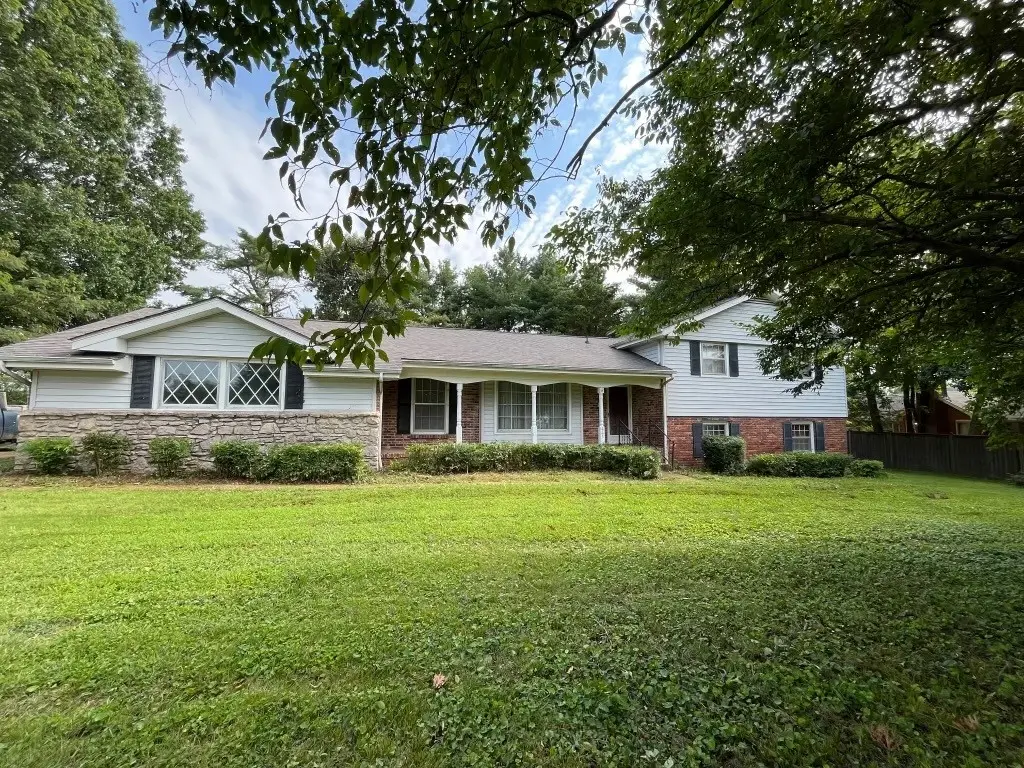441 Douglas Bend Rd, Gallatin, TN 37066 - #1