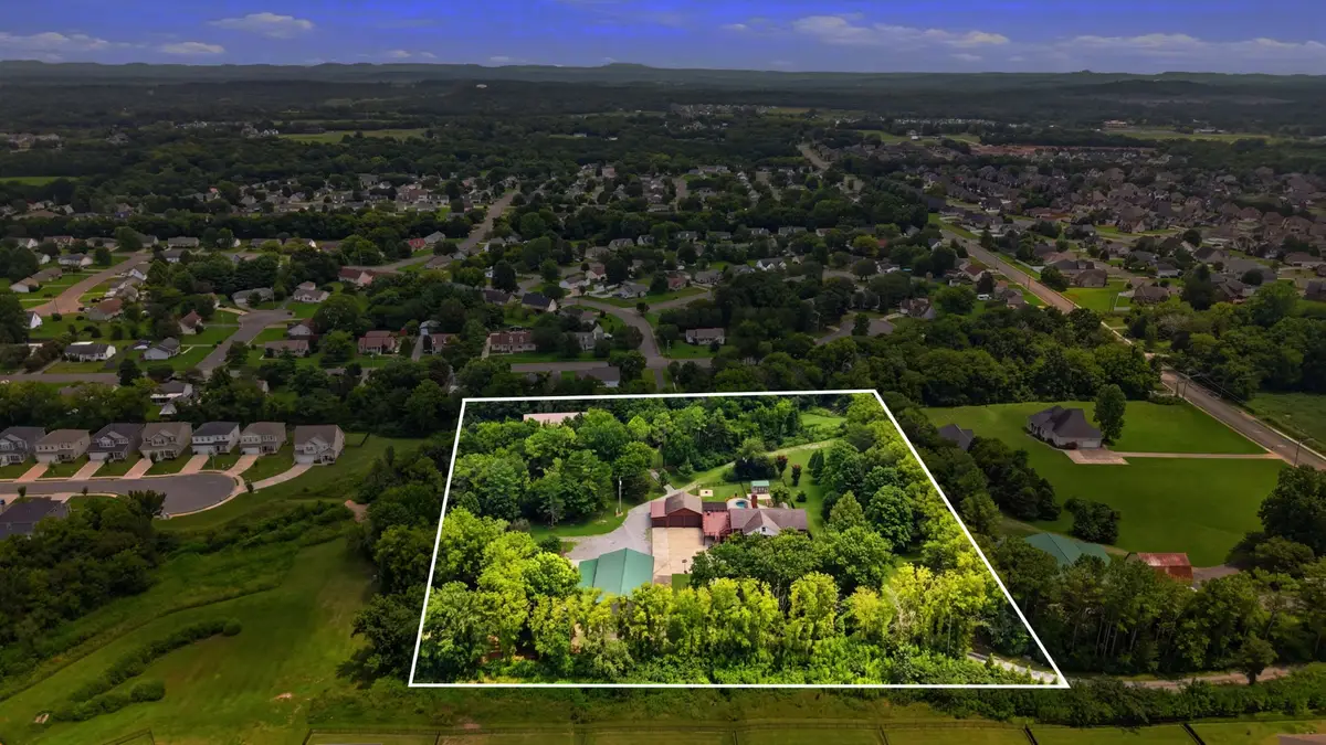 831 Osborne Ln, Murfreesboro, TN 37130 - #1