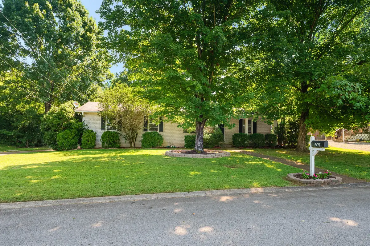 604 Meadow Lane Dr, Nashville, TN 37221 - #1