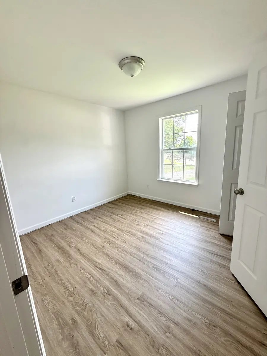 2916 Edge Park Ct, Columbia, TN 38401 - #3
