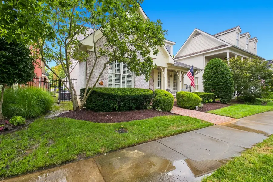 1325 Barkleigh Ln, Franklin, TN 37064 - #2
