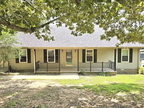 39 Bayshore Dr, Cadiz, KY 42211
