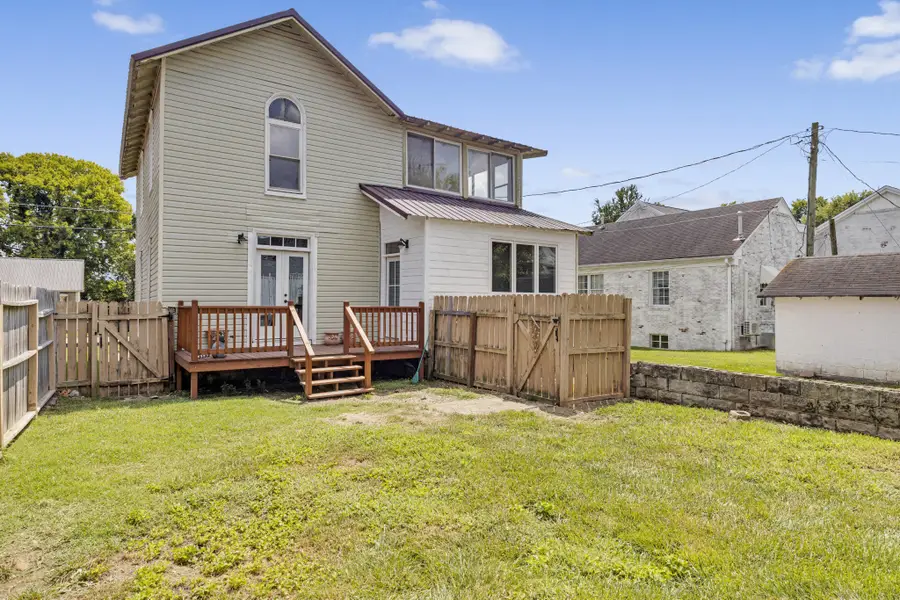 409 N Oak St, Springfield, TN 37172 - #3