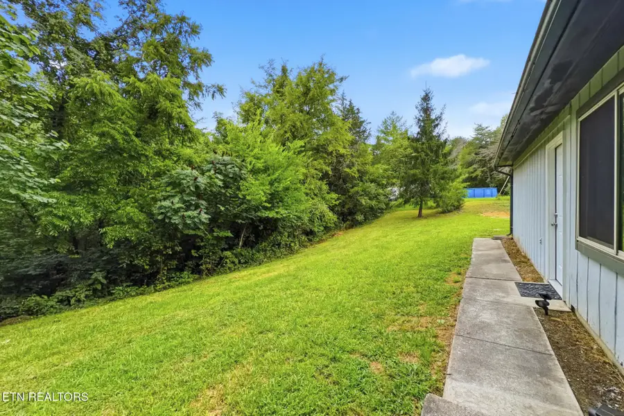 840 Guffy Hollow Rd, Sevierville, TN 37876 - #2