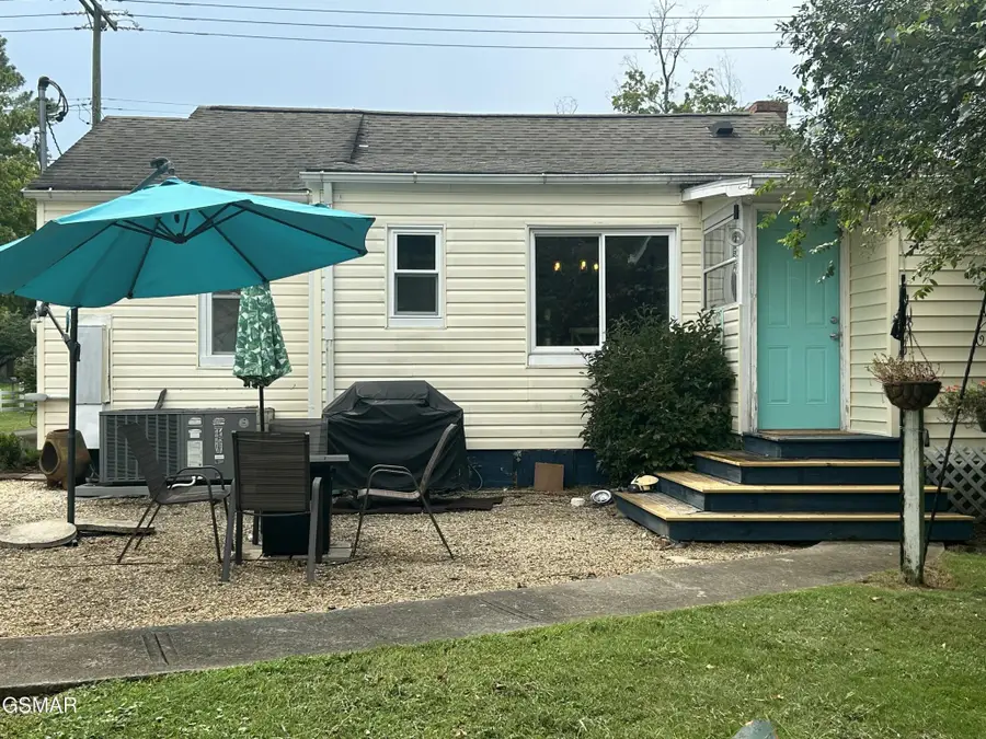 946 E Moody Avenue, Knoxville, TN 37920 - #3