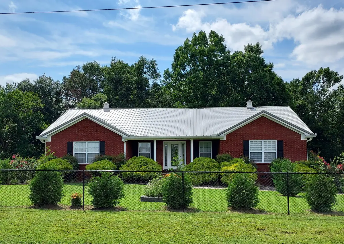 183 Taylor Ln, Lafayette, TN 37083 - #1