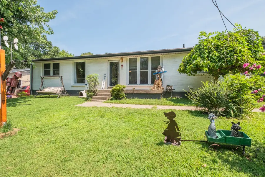 7183 Sugar Camp Dr, Greenbrier, TN 37073 - #2