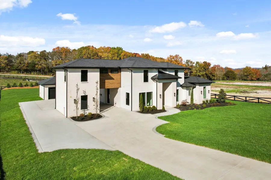 6057 Stone Cliff Ln, Franklin, TN 37064 - #2