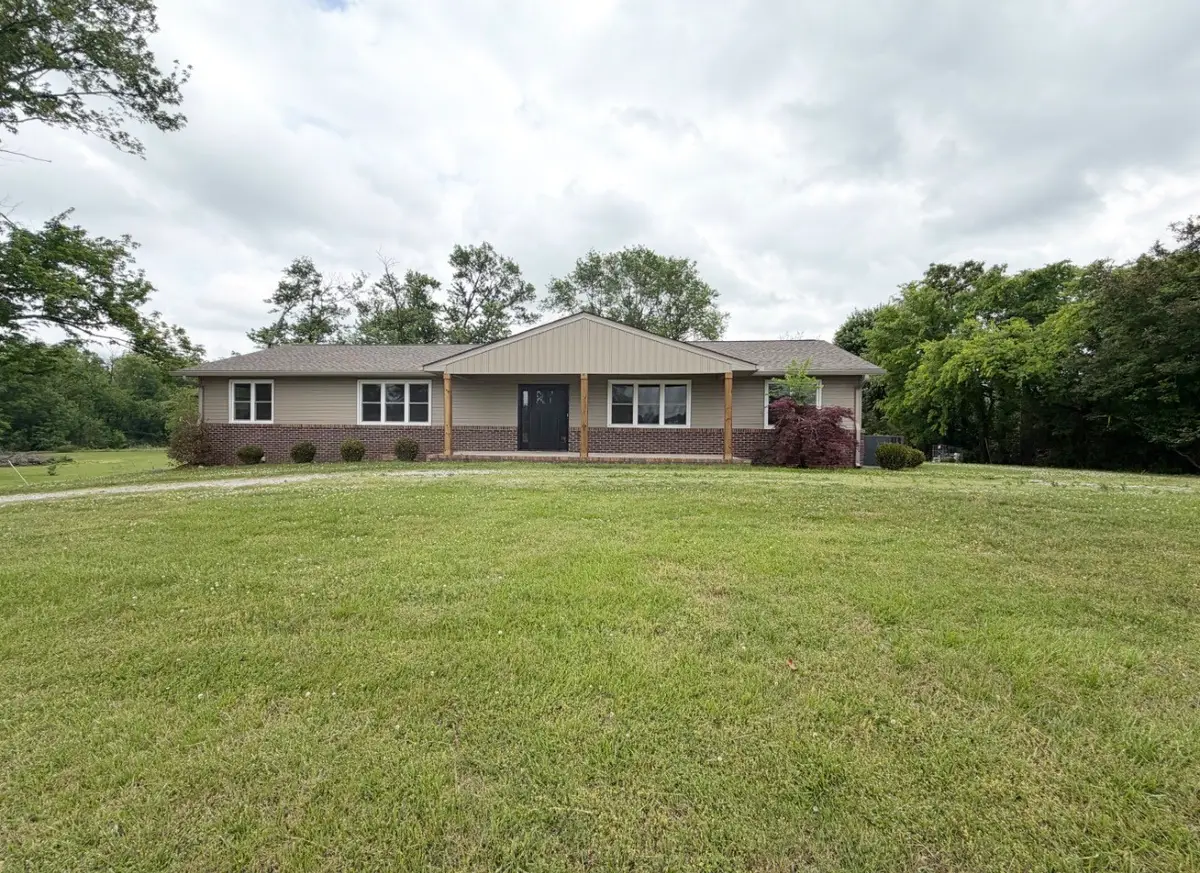 926 Dyer Cir, Morrison, TN 37357 - #1