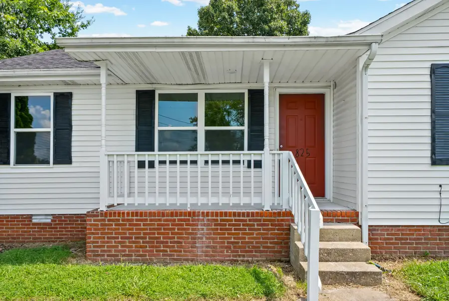 825 Washington Ave, Oak Grove, KY 42262 - #3