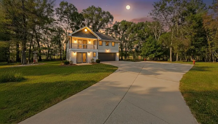 138 Deepwood Dr, Murray, KY 42071 - #2