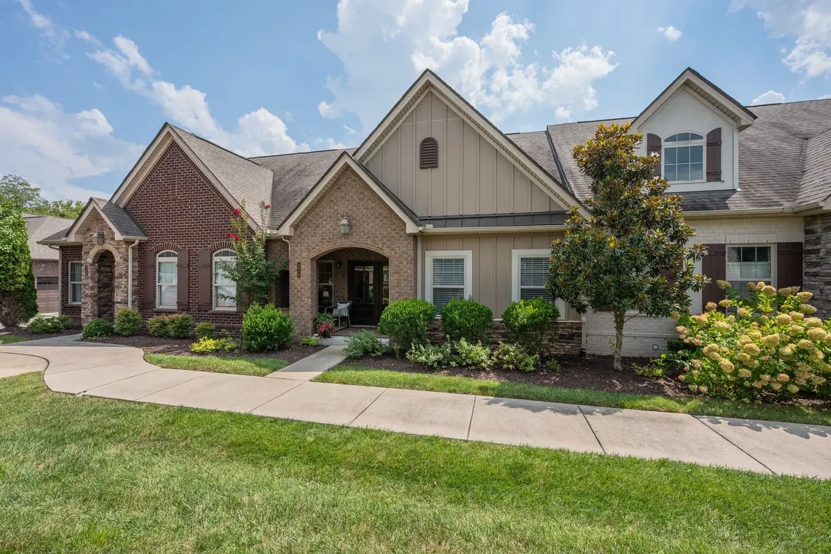 2058 Moultrie Cir, Franklin, TN 37064 - #1