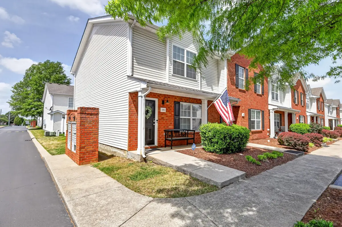 1011 Wolves Den Pl, Murfreesboro, TN 37128 - #1