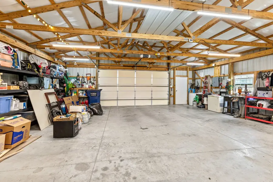 105 E Roberts Rd, Portland, TN 37148 - #2