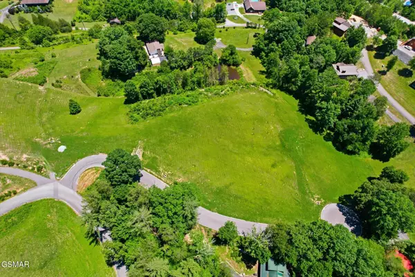 1 Max Ridge Lane, Sevierville, TN 37862