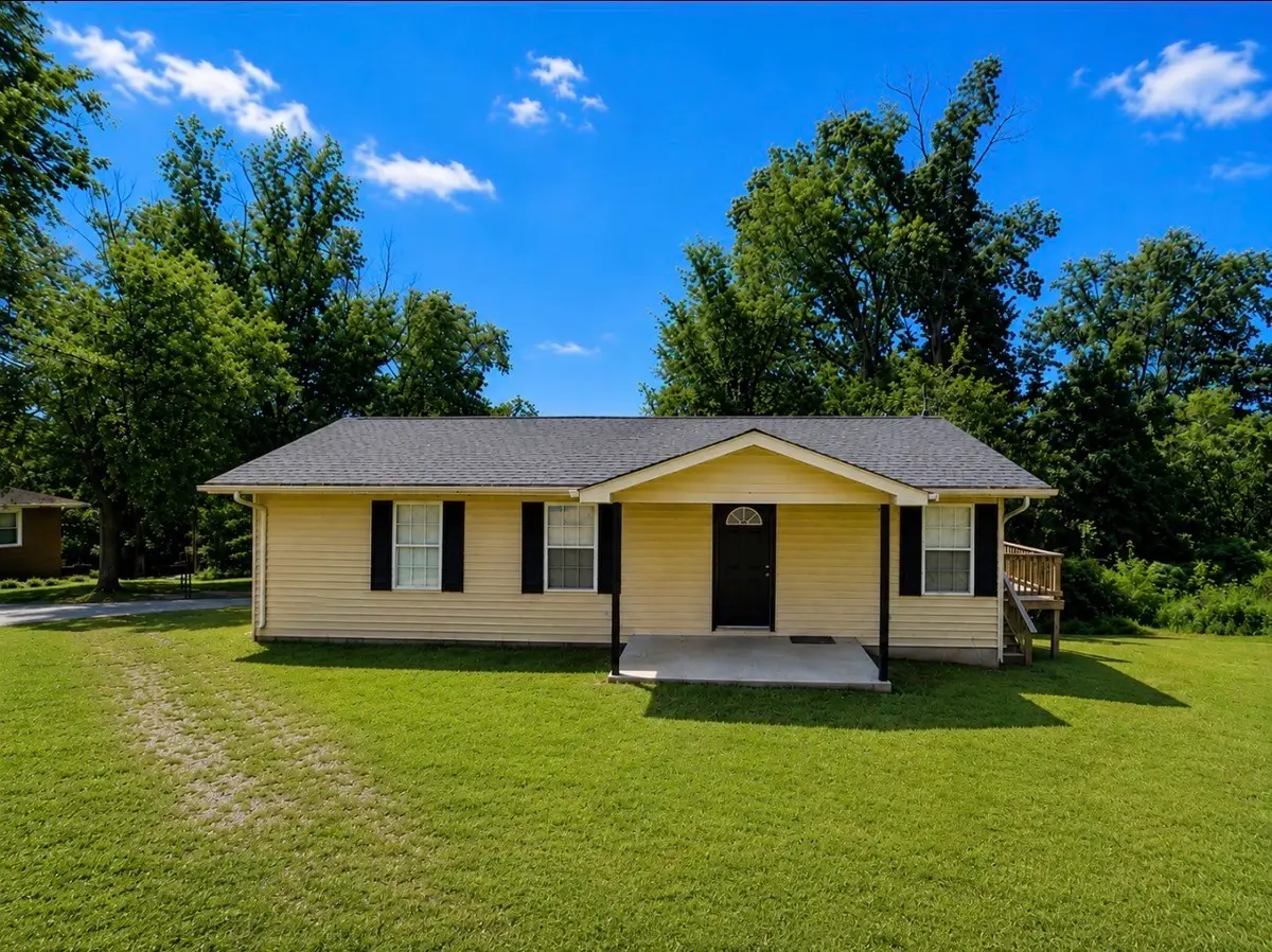 91 Oak Hts, Erin, TN 37061 - #1