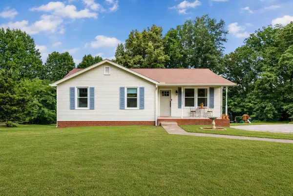 250 Old Columbia Rd, Dickson, TN 37055