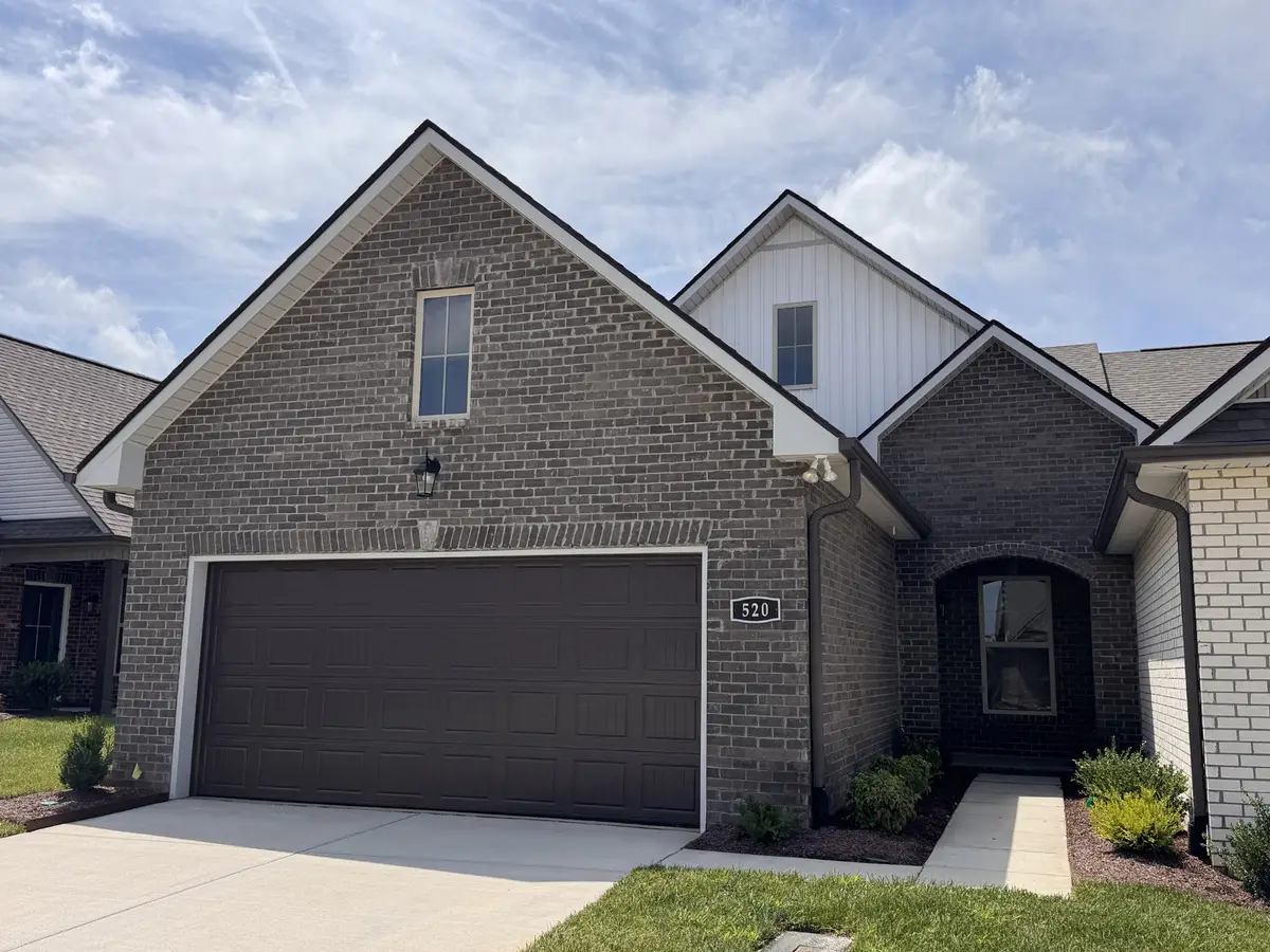 520 W Foxrun, Springfield, TN 37172 - #1