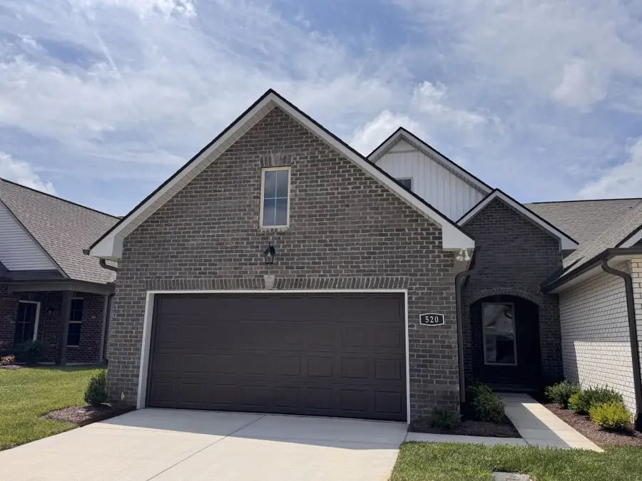 520 W Foxrun, Springfield, TN 37172 - #2